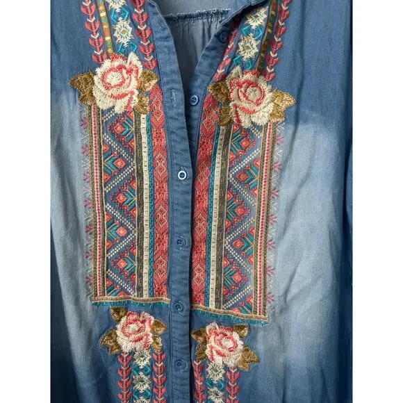 Andree By Unit Embroidered Floral Bttn Shirt Blouse L Boho Western Chambray B14 - Picture 2 of 8